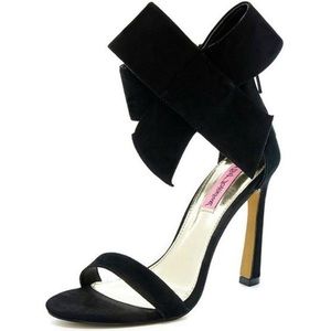 NWT Betsey Johnson | Frisky Bow Heels